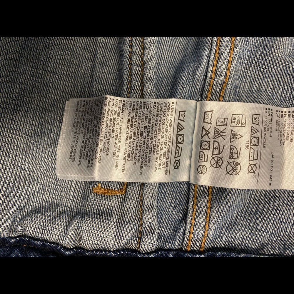 Gap Jean Jacket - image 6